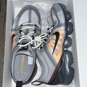 Vapormax-- size 8 mens